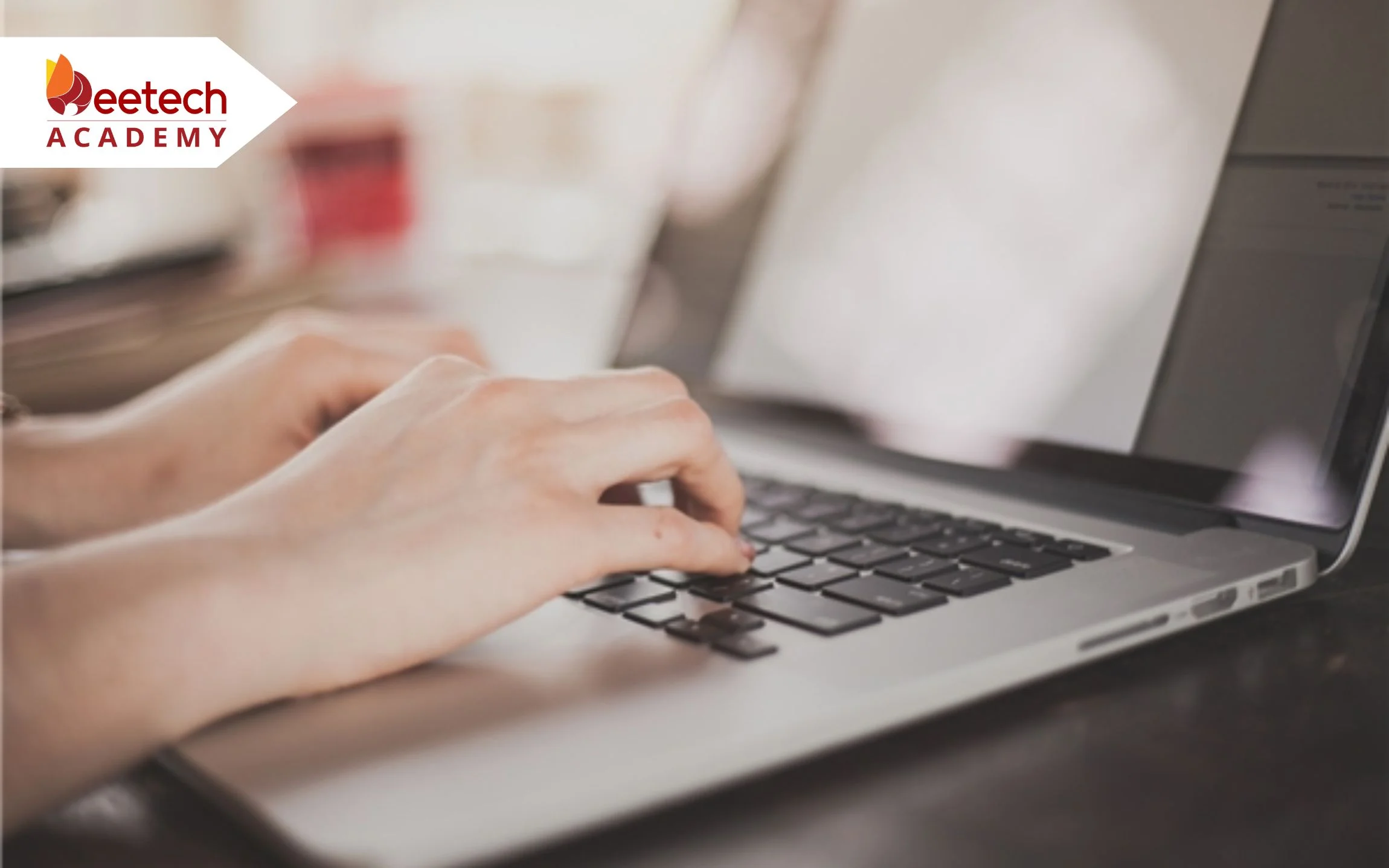 khai giang khoa IT Comtor 1